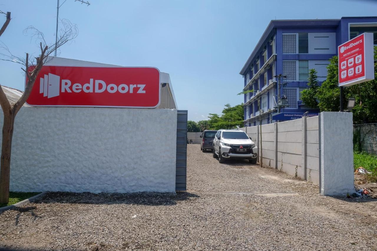 Hotel Reddoorz Near Tugu Kartasura Sukoharjo Zewnętrze zdjęcie