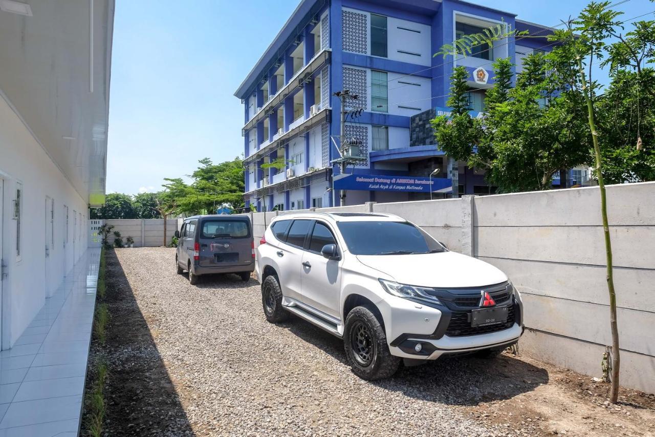 Hotel Reddoorz Near Tugu Kartasura Sukoharjo Zewnętrze zdjęcie
